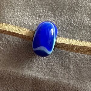Trollbeads Blue Armadillo Glass Bead